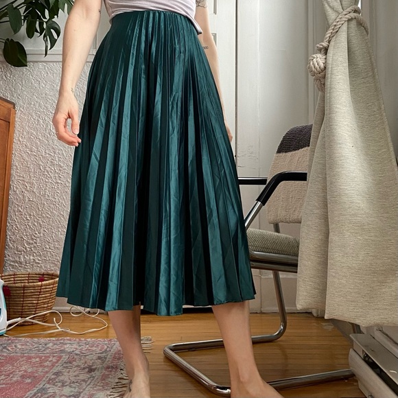 Zara Dresses & Skirts - Zara pleated satin like green midi skirt